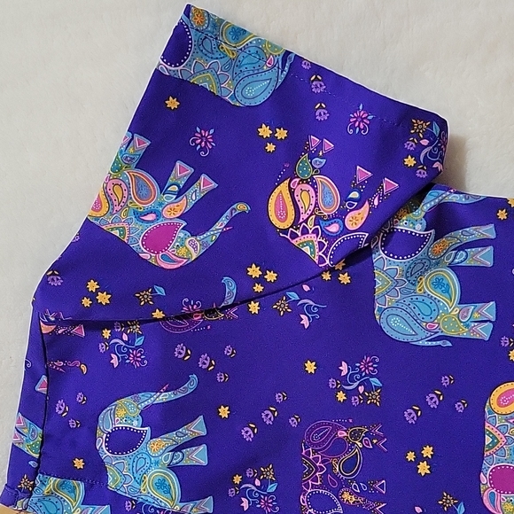 ✨️⭐️ HOST PICK✨️⭐️SCRUB TOP - Picture 4 of 9